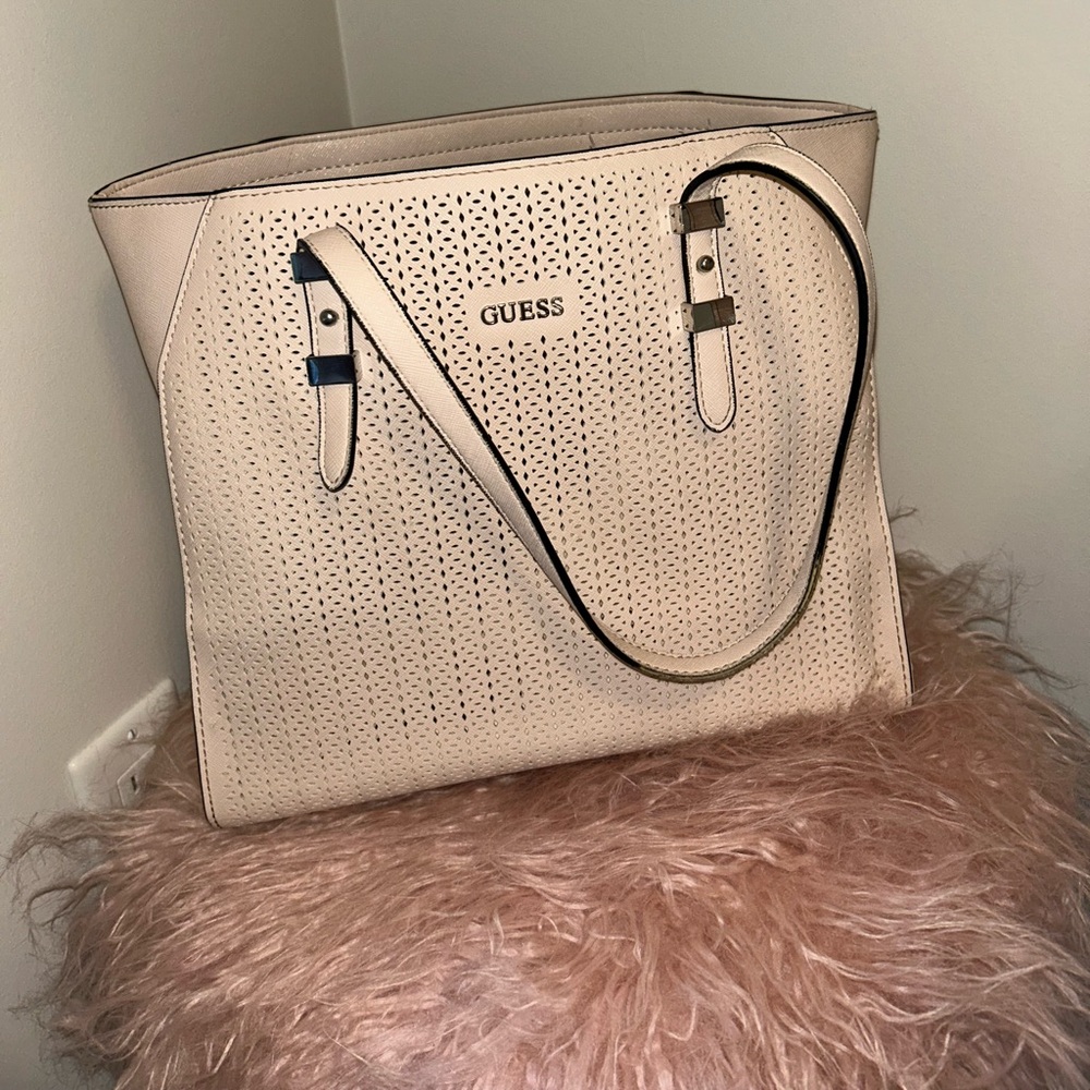 GUESS : Faux-Saffiano Leather Pink Tote Bag